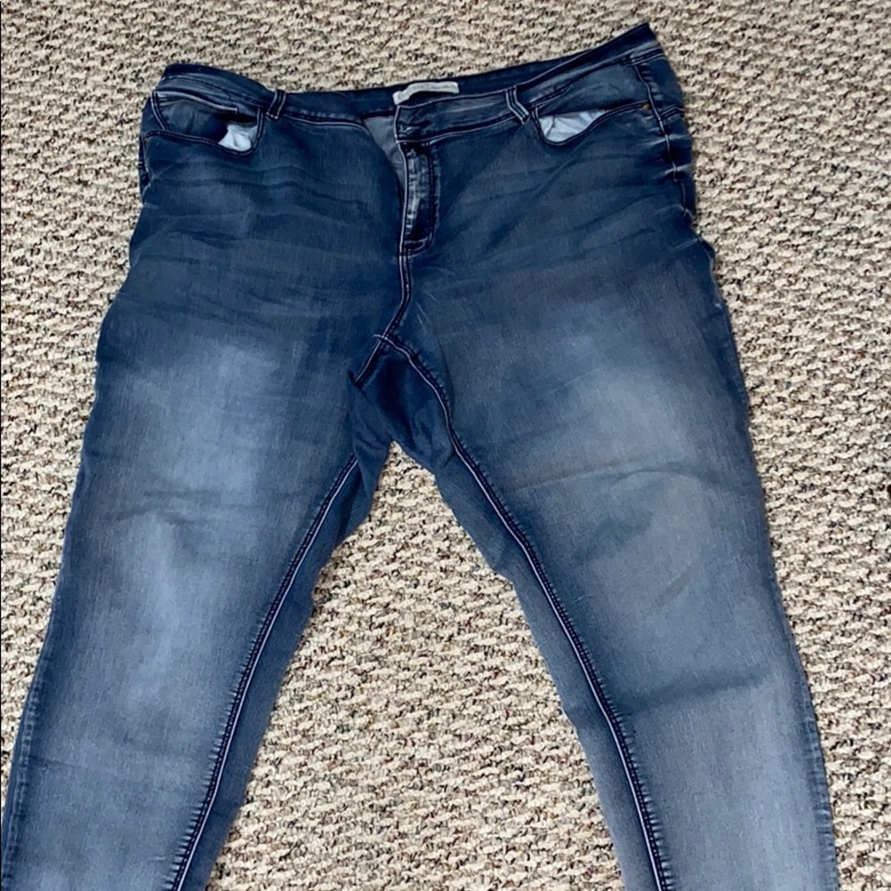Women’s Skinny Jeans